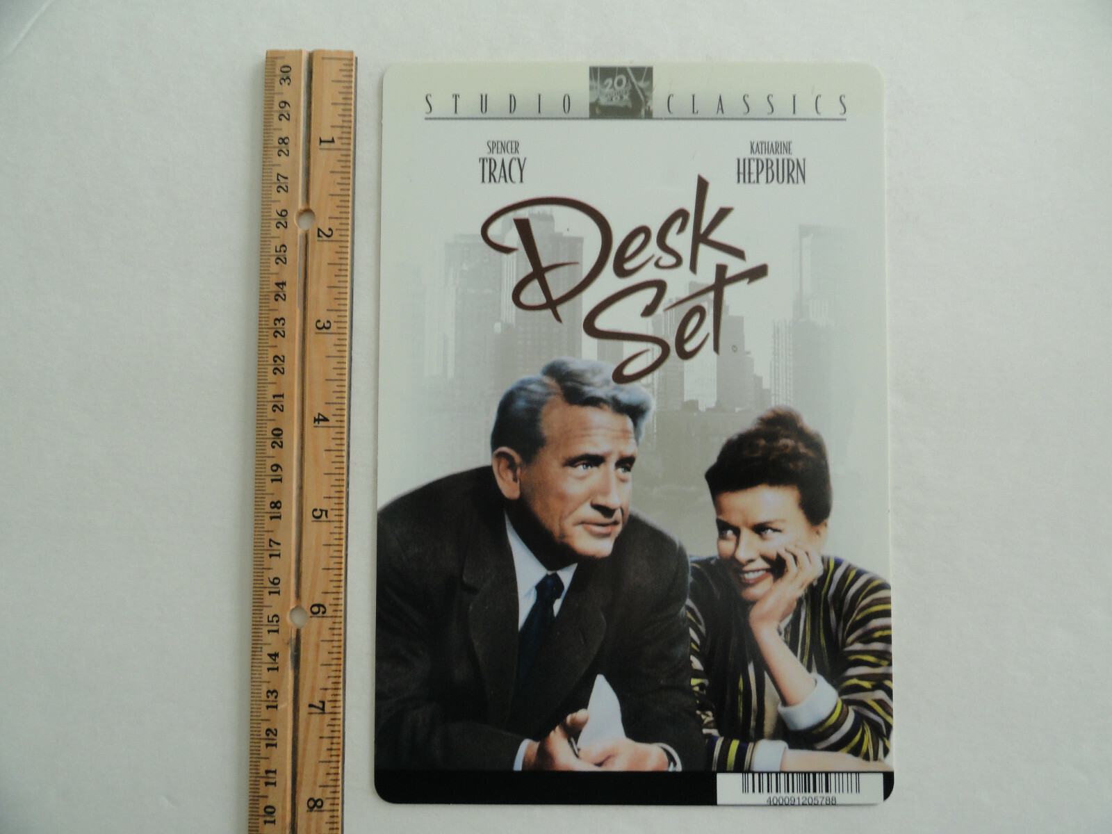 DESK SET – SPENCER TRACY – BLOCKBUSTER VIDEO BACKER CARD 5″X8″ NO MOVIE