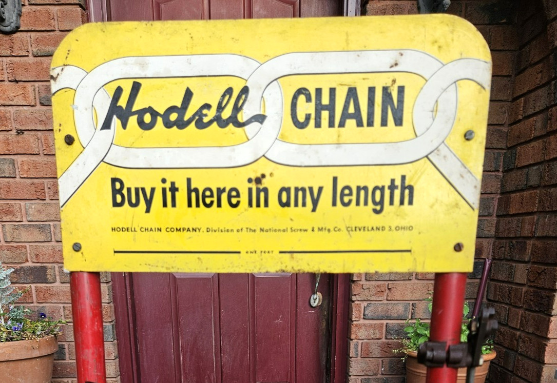 VINTAGE HODELL CHAIN DISPLAY RACK NATIONAL SCREW & MFG CO. CLEVELAND OH ADVERTIS