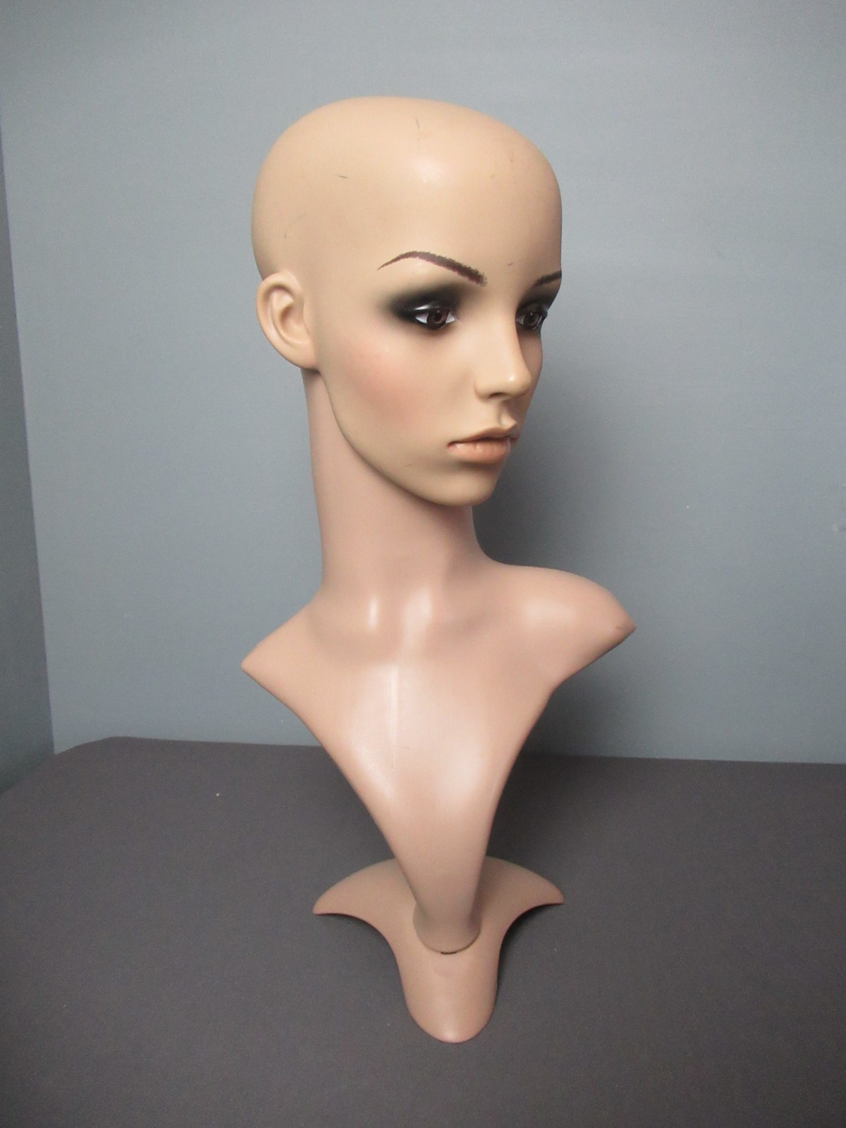 Hard Plastic Woman’s Head & Shoulders to Display Hats & Wigs – 20″ tall – 263