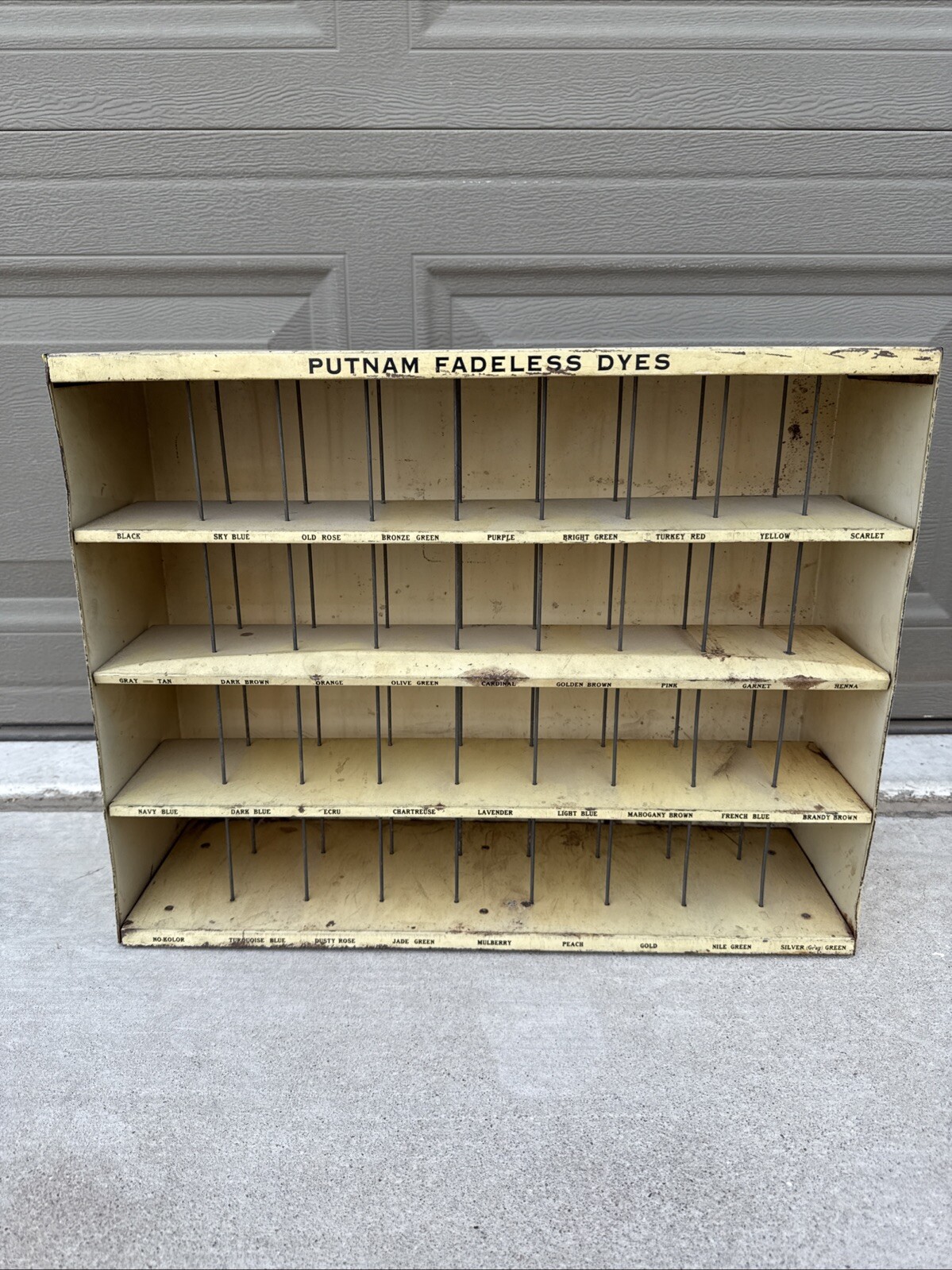 Monroe Putnam Dyes Tints Store Advertising 19×15 COUNTER Display Cabinet W/ Dyes