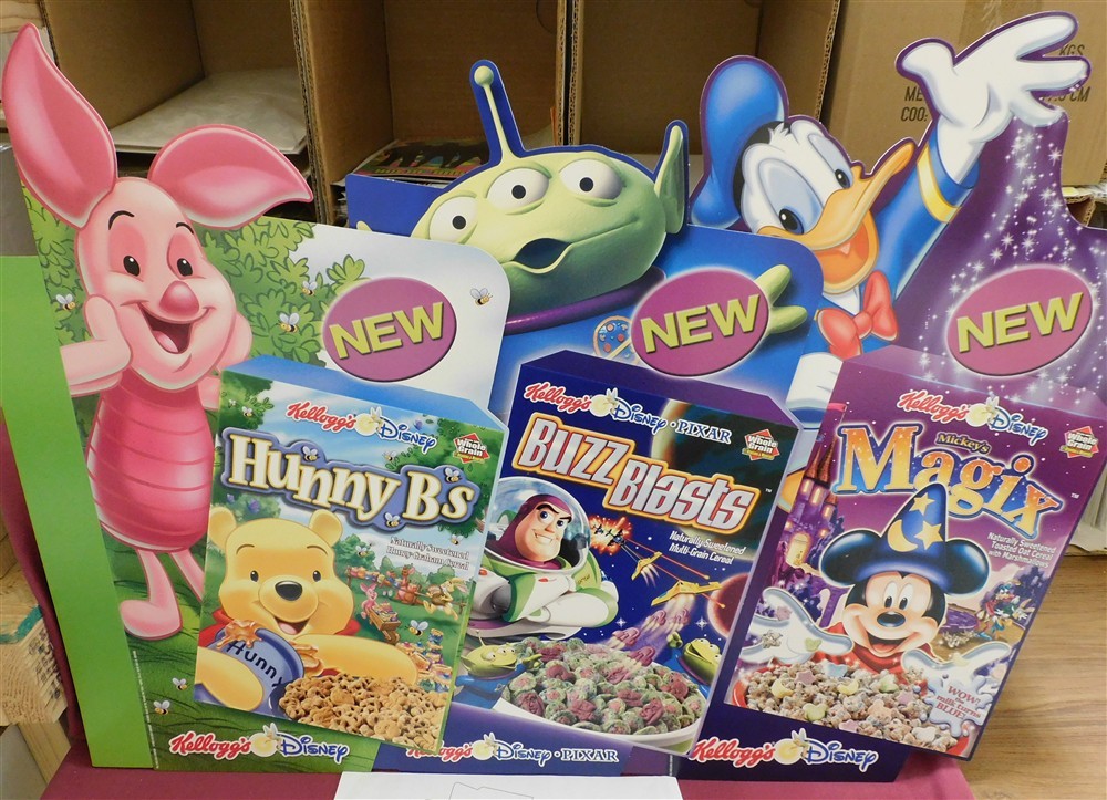 KELLOGG’S BUNNY B’S BUZZ BLASTS MICKEY’S MAGIX DISNEY CEREAL DISPLAY PANELS 2002