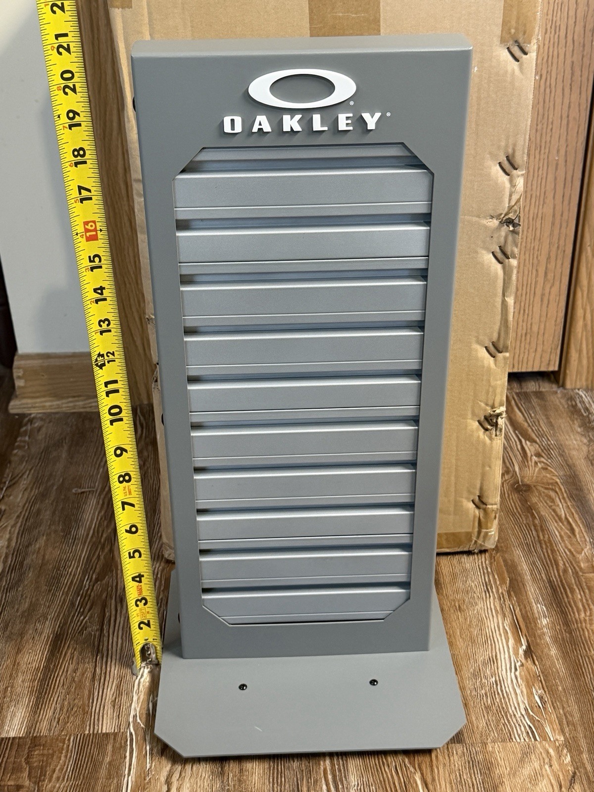 Oakley Counter Swivel Display Stand With Hooks ZOORI21 RI0001