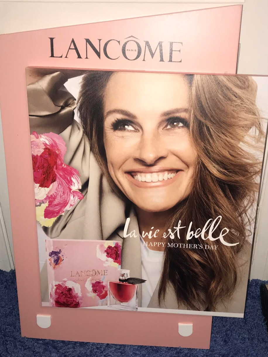 Julia Roberts Lancome Perfume PROMO DISPLAY Ulta a vie est belle Fragrance HUGE