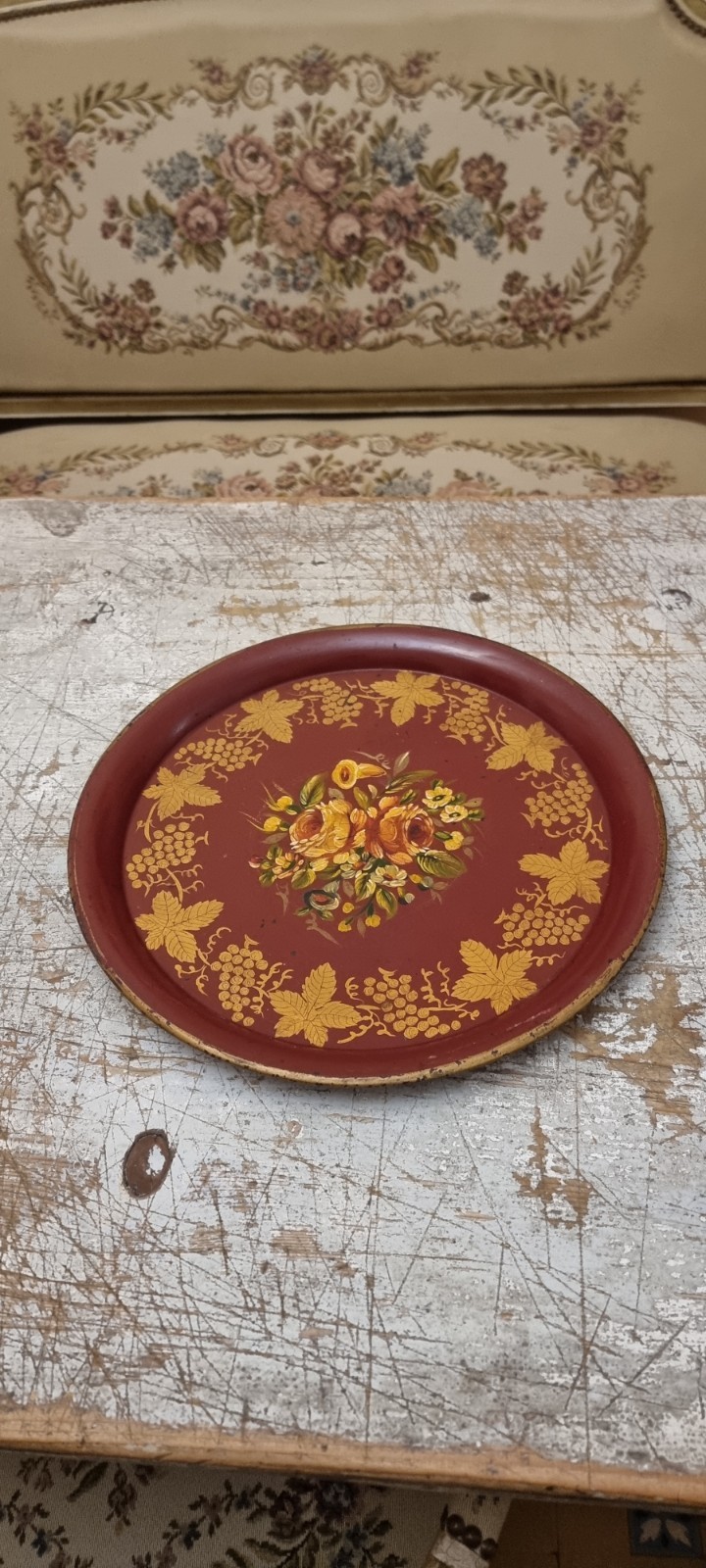19th-century painted tin tray with floral decoration and galt ornamentation