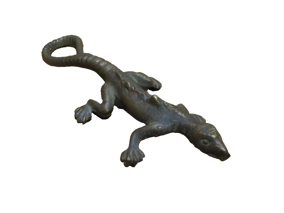 COMPLIMENTS OF C BUCHHOLTZ Co HOBOKEN NJ Antique Advertising Gecko Lizard