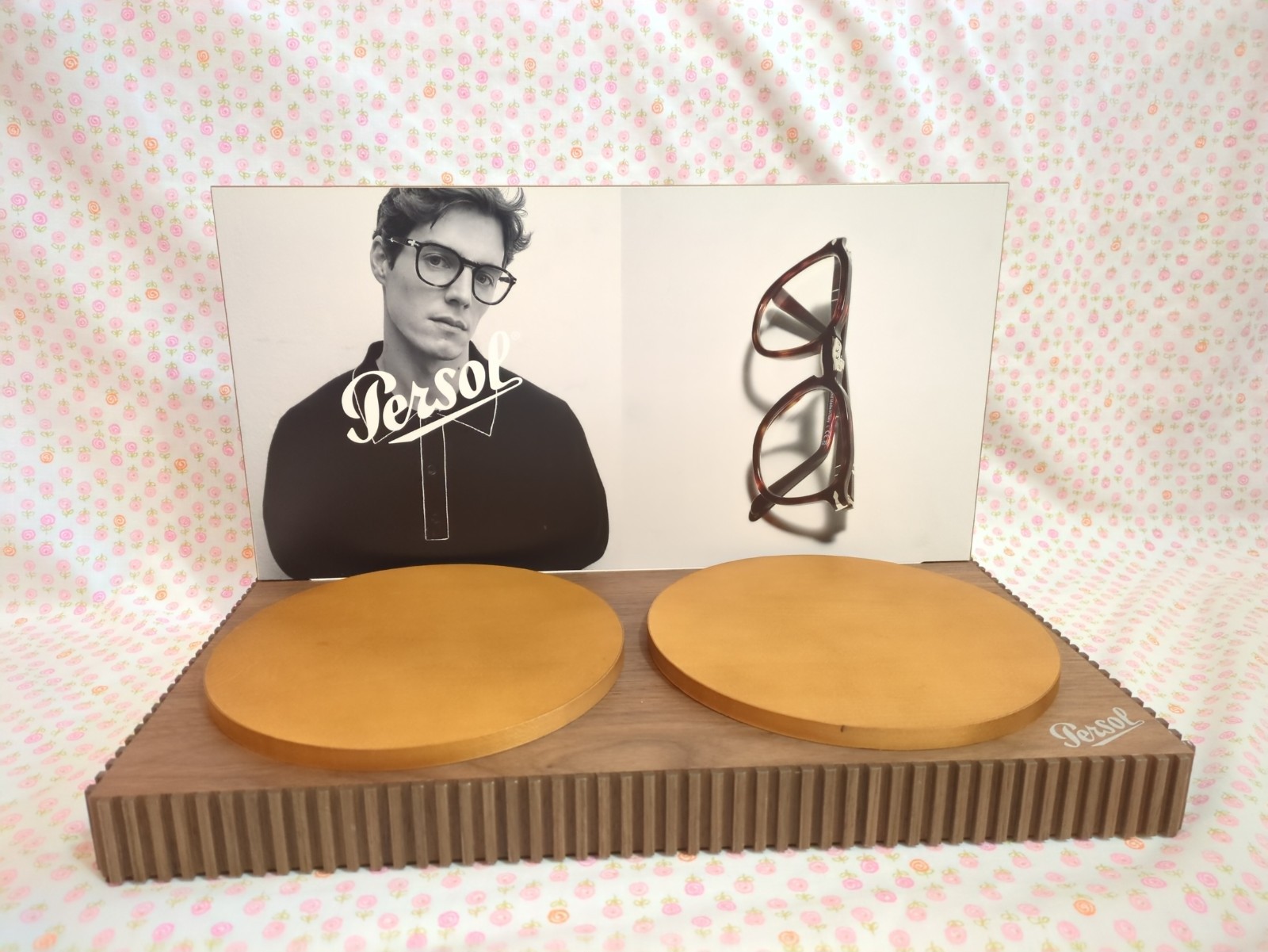 Persol Sunglasses Collectors Special Limited Edition Store Glasses Display Large