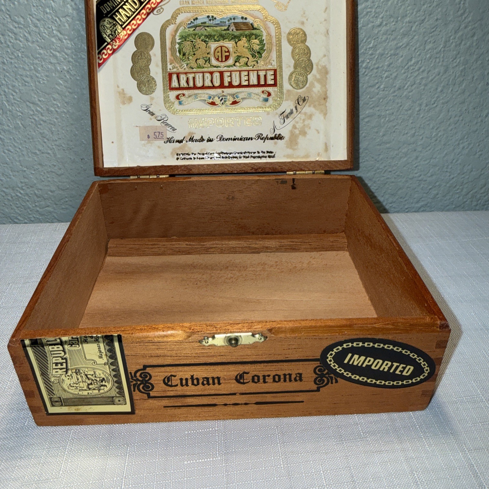 VTG Cigar Box Arturo Fuente Wooden Empty Cigar Box Cuban Corona