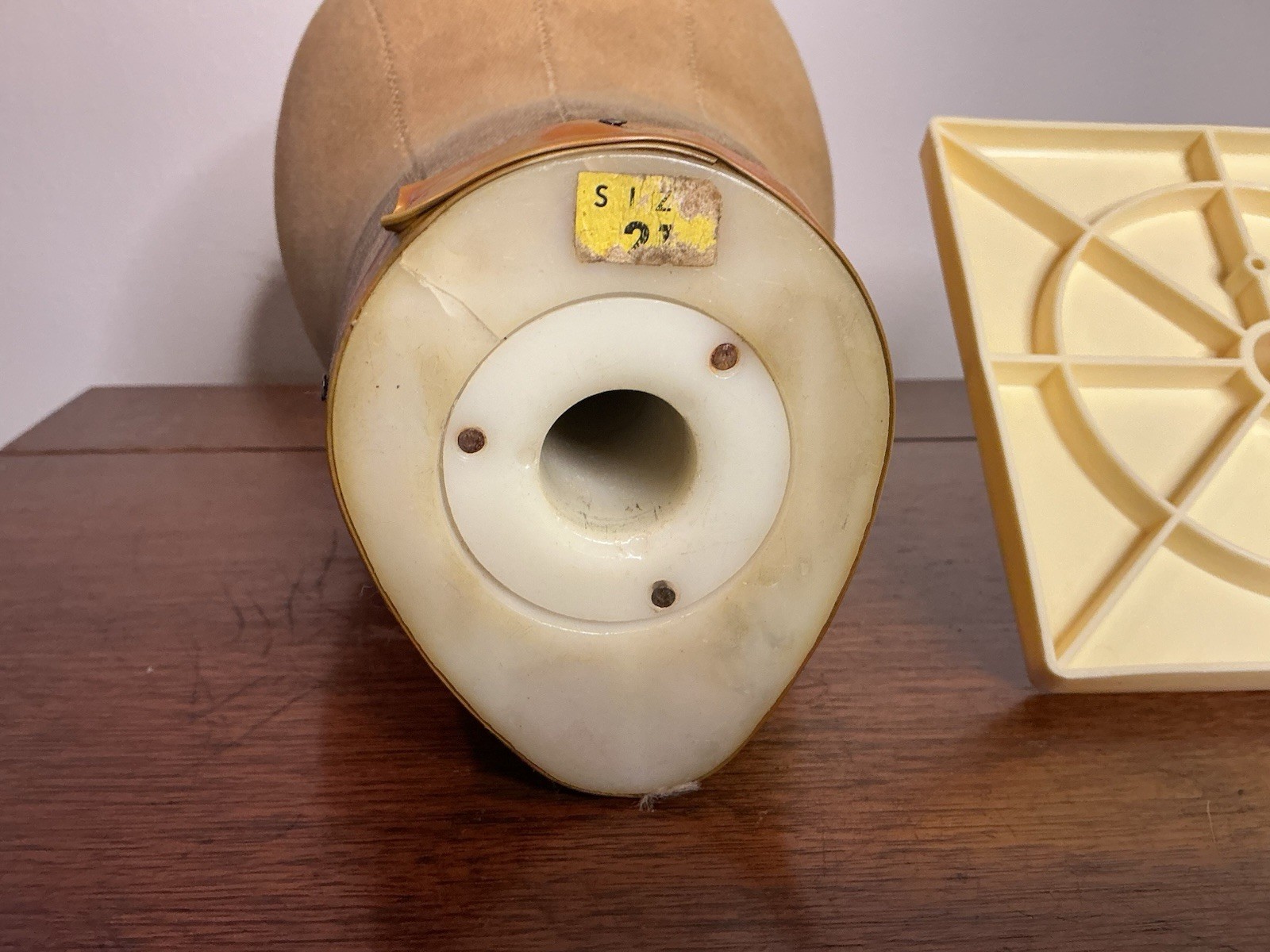 ANTIQUE MILLINERY HEAD Store Display Primitive Hat Mannequi