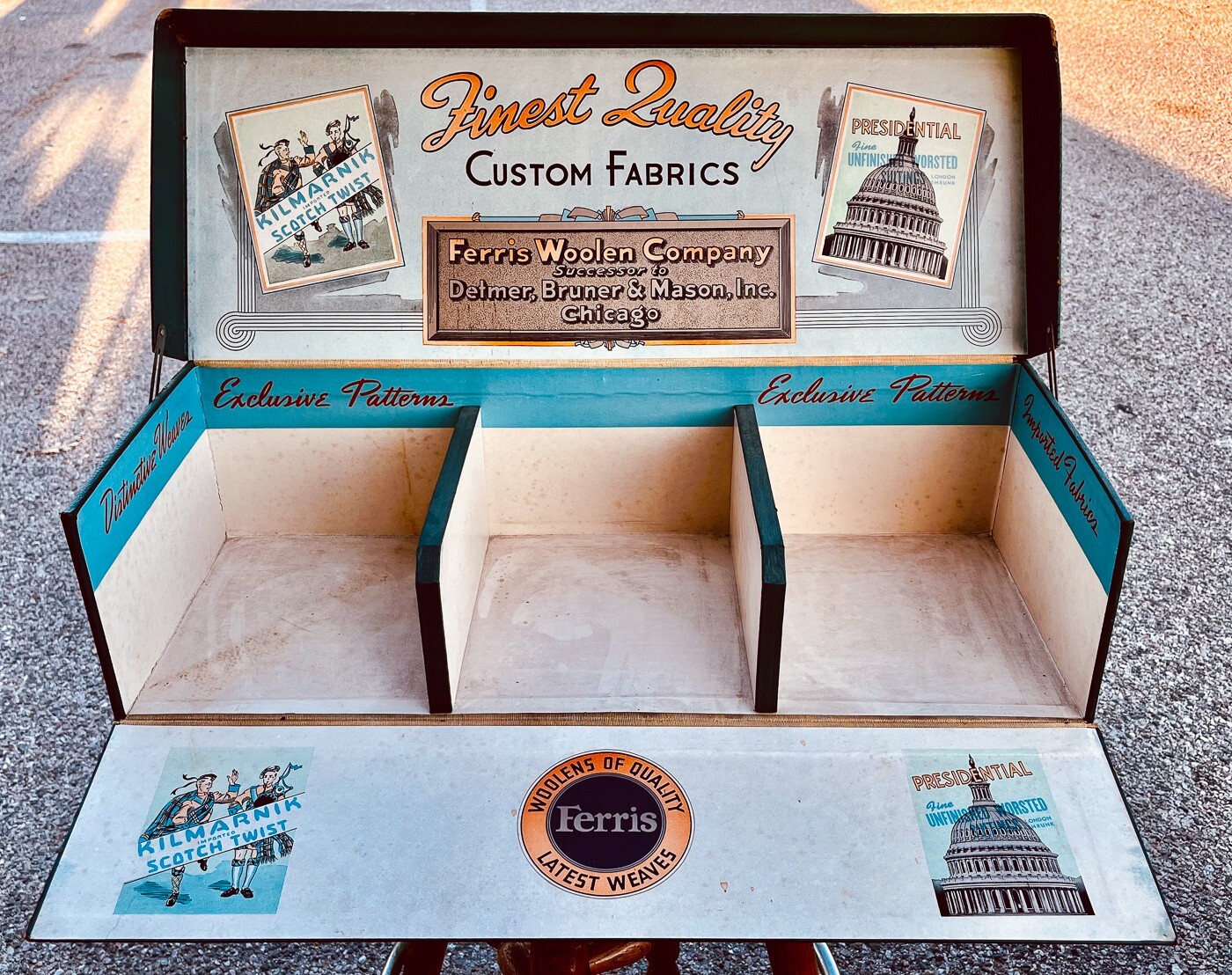 Rare Collectible Vintage 1949 Fabric Advertising Box Ferris Woolen Co. 27½”