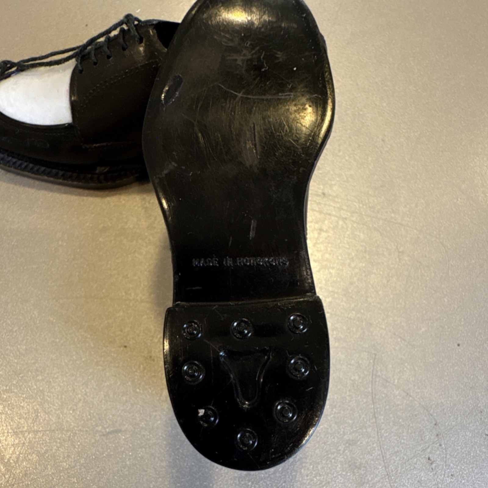 Shoes Salesman Black and White Plastic Set of 2 Made in Hong Kong Two Mold Unit