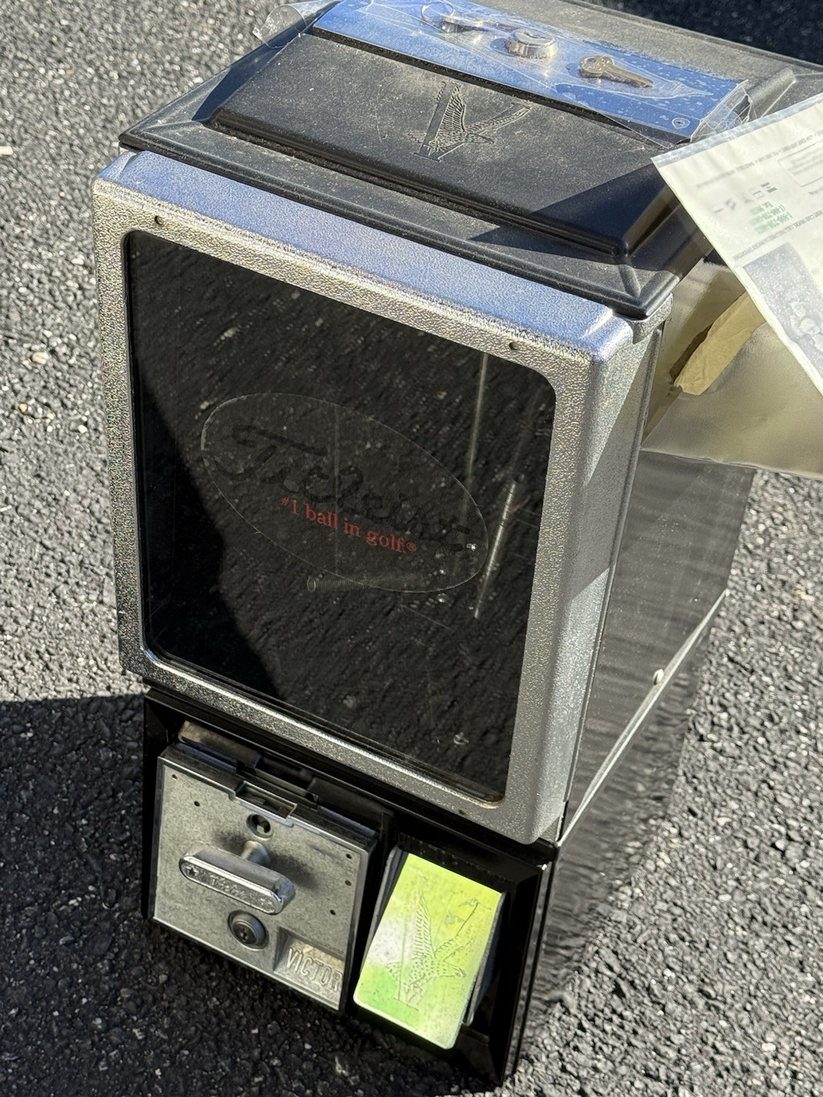 DEFECTIVE Victor Machine w Both Keys G3D