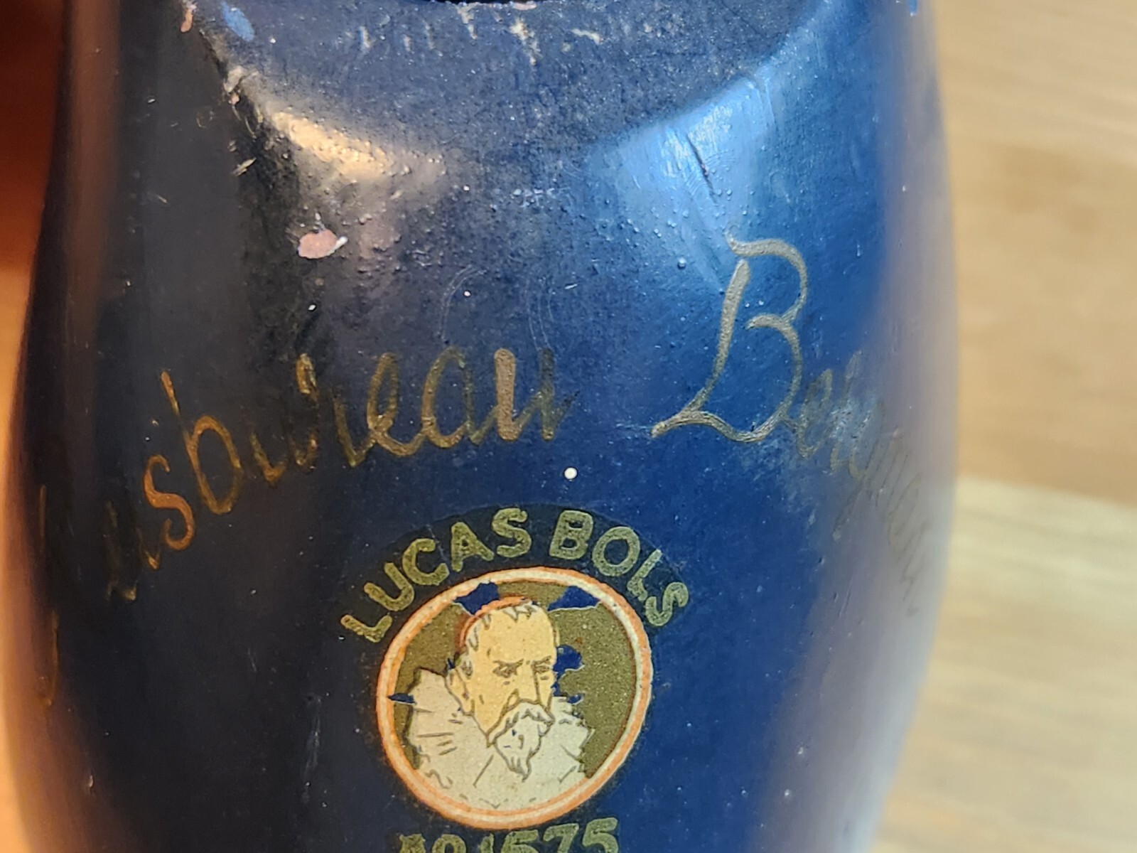 1900-1930 Dutch Travel Agency Souvenir Shoe. LUCAS BOLS 1575 Reisbureau Bergmann