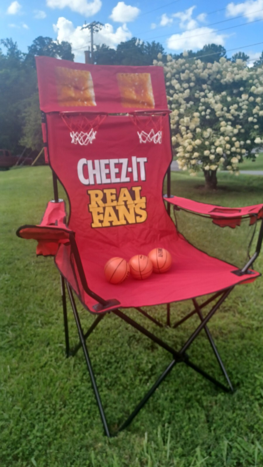 Rare Large KELLOGGS CHEESE IT 8FT TALL Store Display CAMP CHAIR BASKET BALL