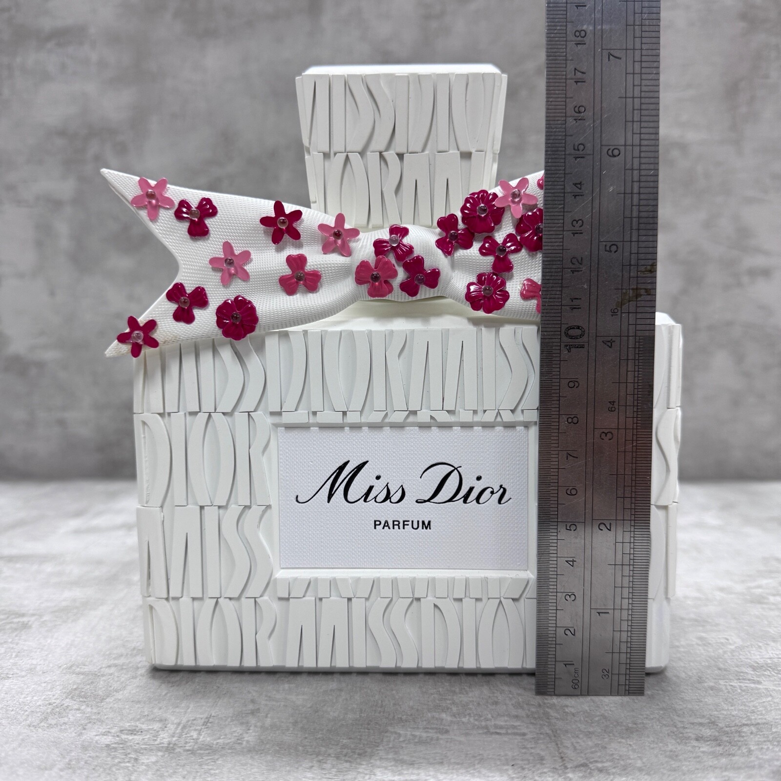 Miss Dior Parfums Window Display Decoration