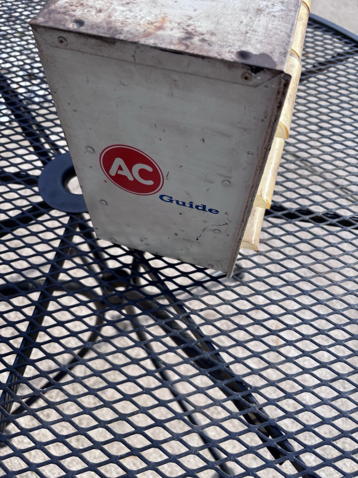 VINTAGE AC GUIDE LAMP DISPLAY COUNTERTOP STORE CABINET