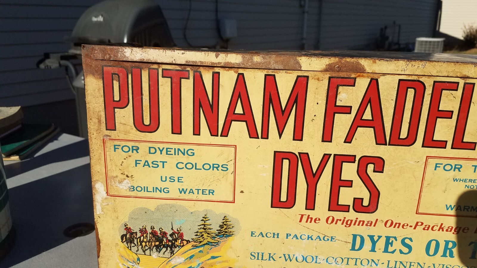 Vtg Putnam Fadeless DyesTin Metal Counter Store Display Advertising Cabinet