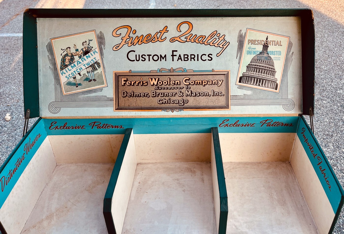 Rare Collectible Vintage 1949 Fabric Advertising Box Ferris Woolen Co. 27½”