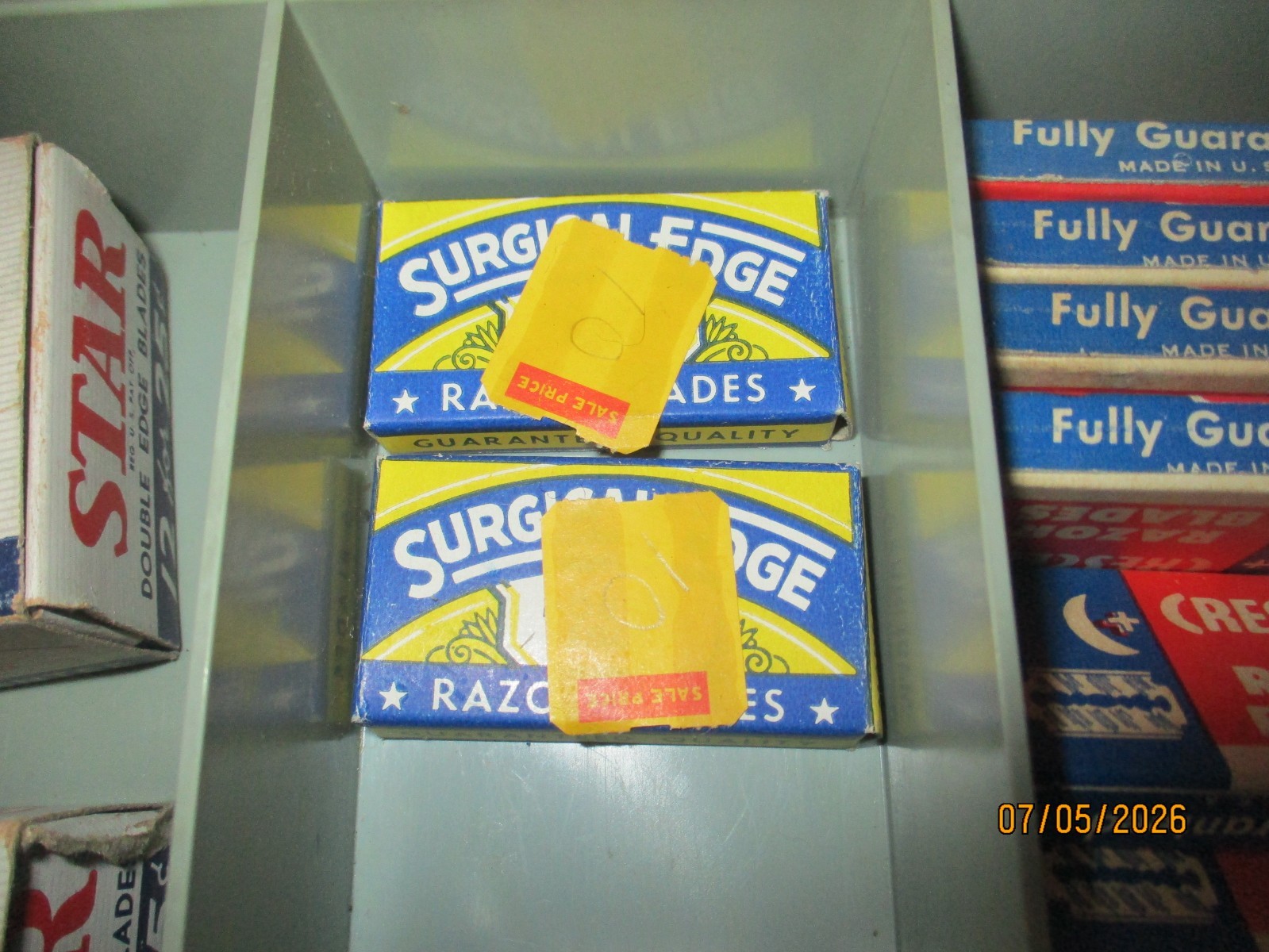 Original 1956 GILLETTE Safety Razor Store Countertop Display, Full of Old Stock