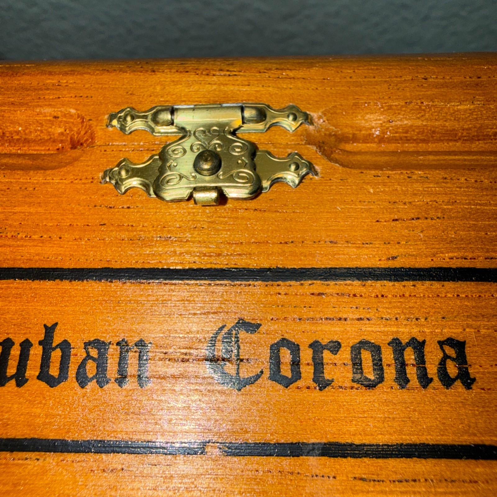 VTG Cigar Box Arturo Fuente Wooden Empty Cigar Box Cuban Corona