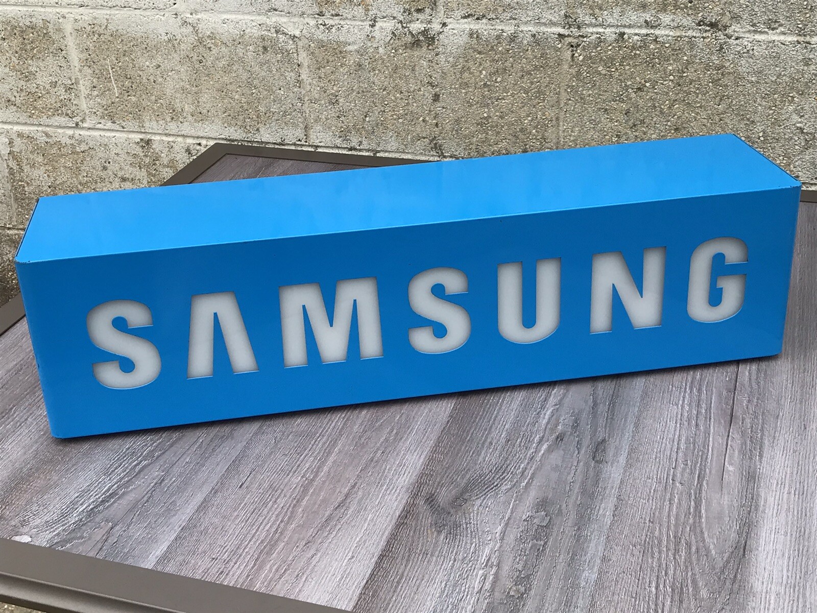 METAL SAMSUNG STORE DISPLAY LED LIGHT BOX – galaxy s9 plus note 8 chromebook tab