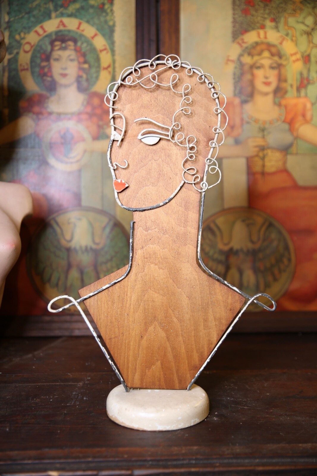 Vintage Art Deco Countertop Jewelry Hat Wig Display Wire Stand Mannequin Head