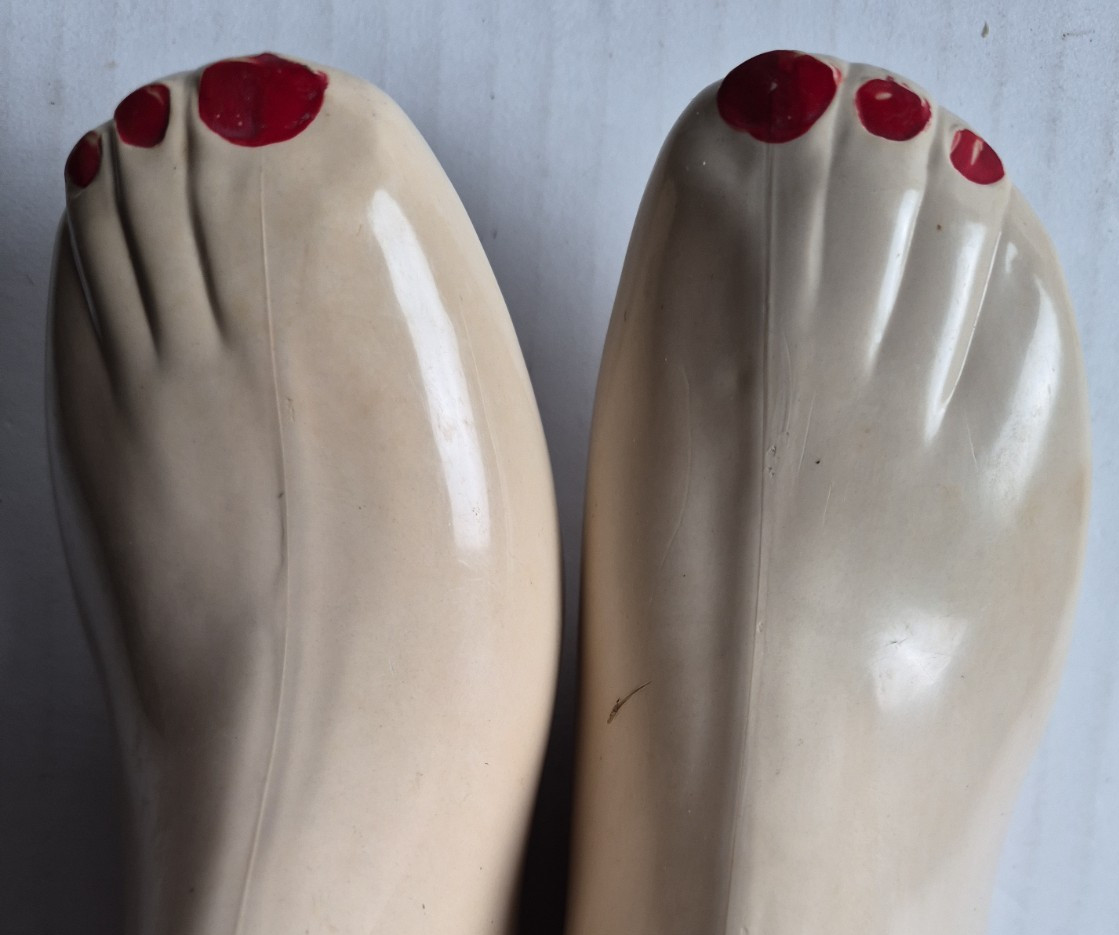 Vintage Shoe Store Display Feet Size M