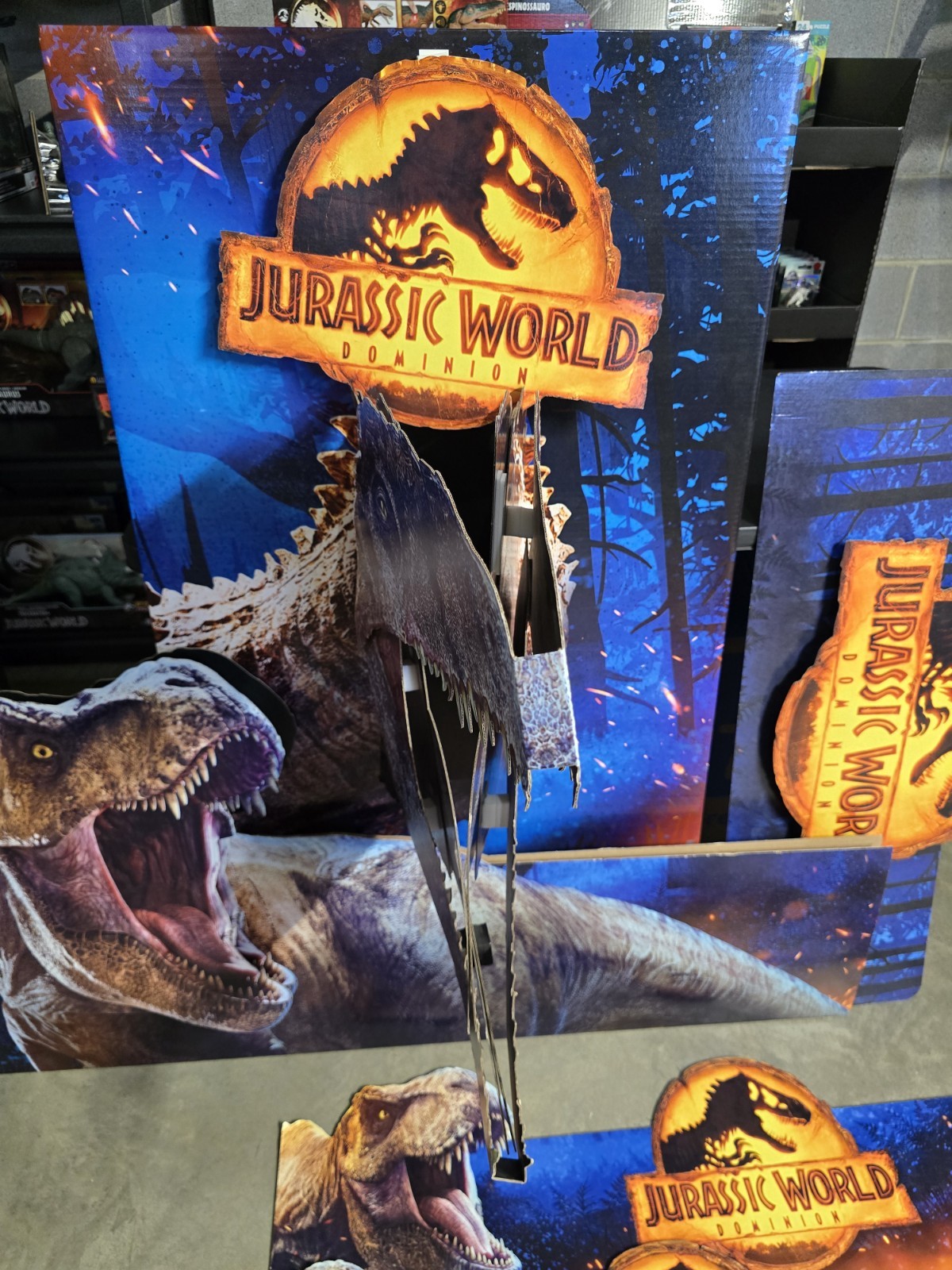 Jurassic World Dominion Walmart End cap Store Display HUGE RARE Complete