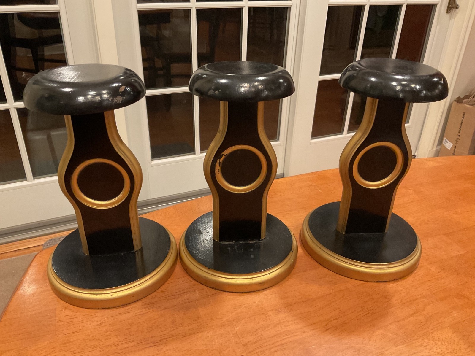 3 HOLLYWOOD REGENCY WOODEN BLACK & GOLD HAT /WIG DISPLAY STANDS – NO MONOGRAM