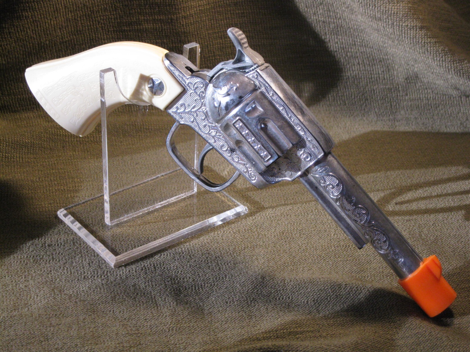 Acrylic 4″ ANTIQUE SHOTGUN CARBINE RIFLE REVOLVER Display Stand