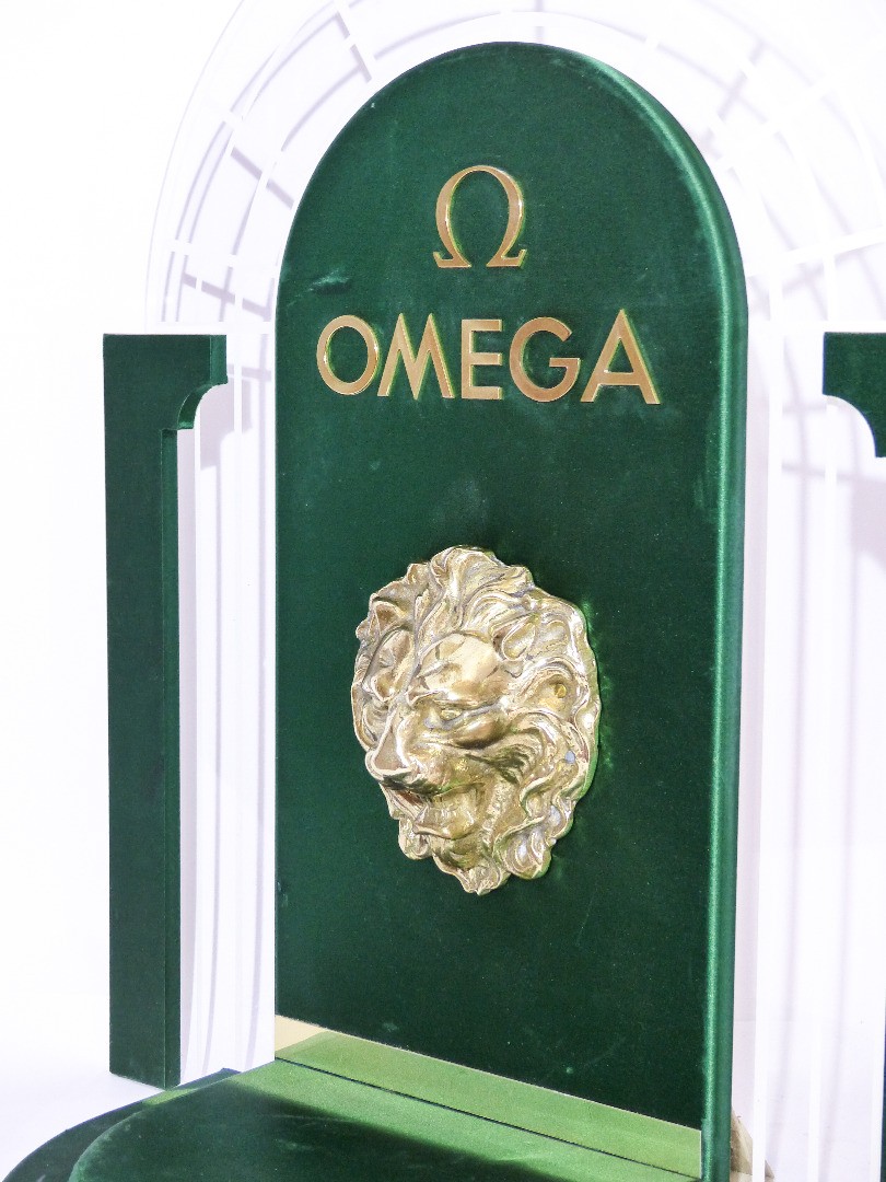 Omega LION presentation display (advertising for retailers)