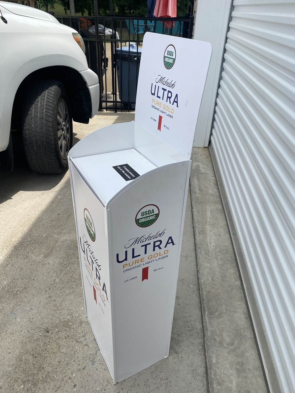 Michelob Ultra Store Display End Cap , Holds Multiple Cases – RARE!