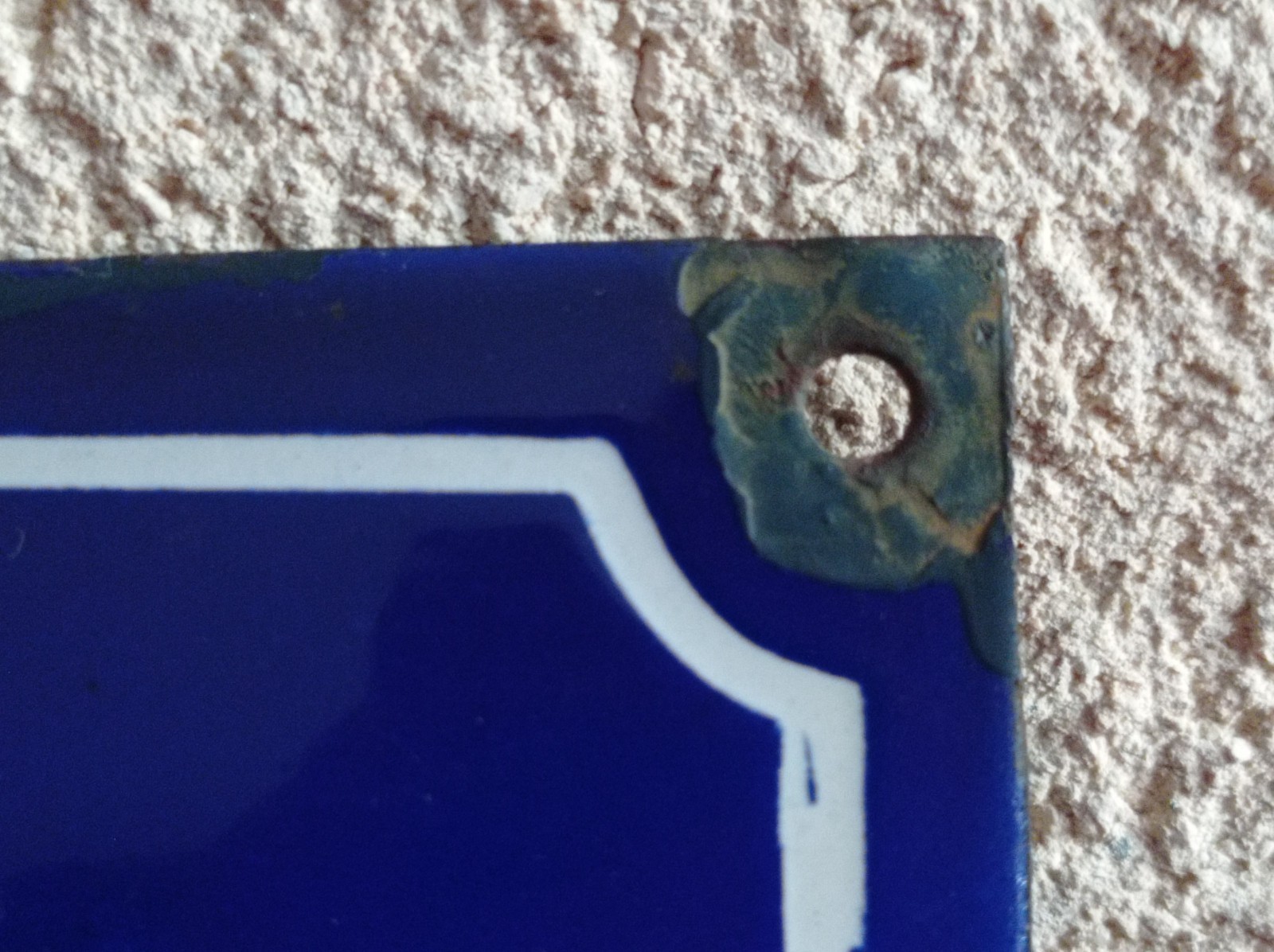 OLD ENAMELLED STREET, HOUSE PLAQUE – NUMBER 3 – 15 x 20 cm – BOMBED