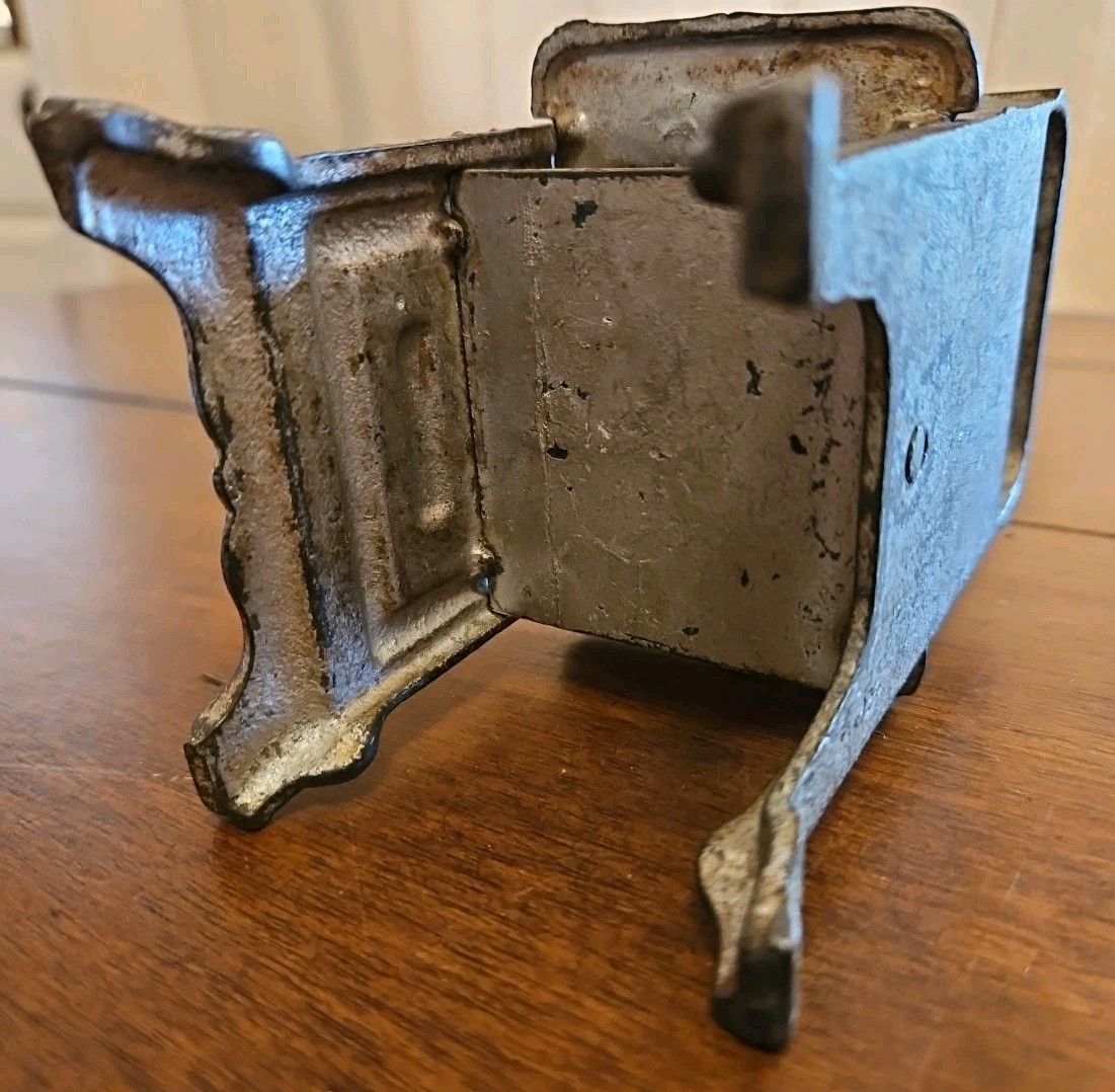 Antique VTG Royal Cast Iron Miniature Cook Stove Oven Salesman Sample