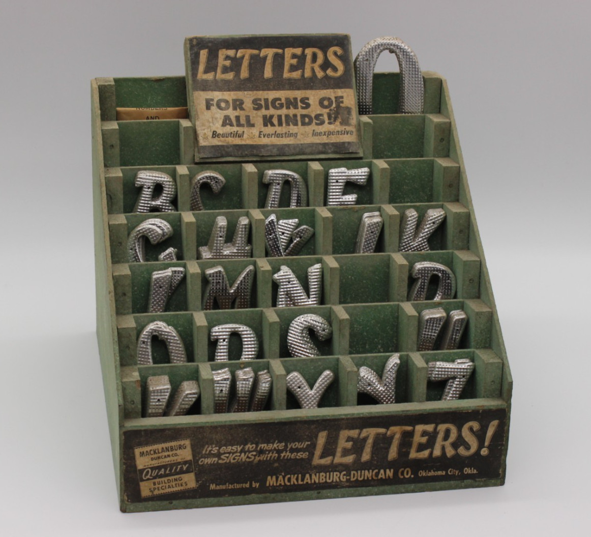 Macklanburg Duncan Co Hardware Store Letters Display Counter Top Display