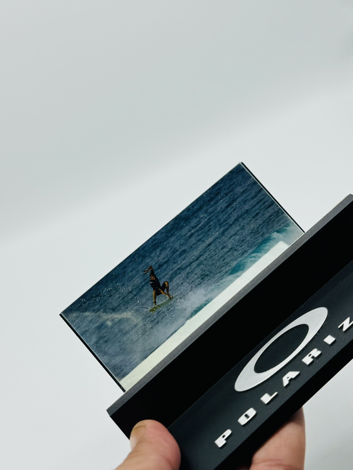 NEW OAKLEY STORE POLARIZED TEST DISPLAY 2.0 WATER IMAGE CASE RARE SURFING