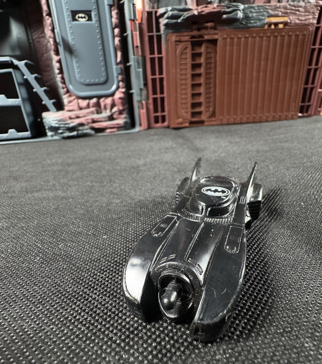 Vtg Batman Returns Batmobile Candy Topps DC 1991