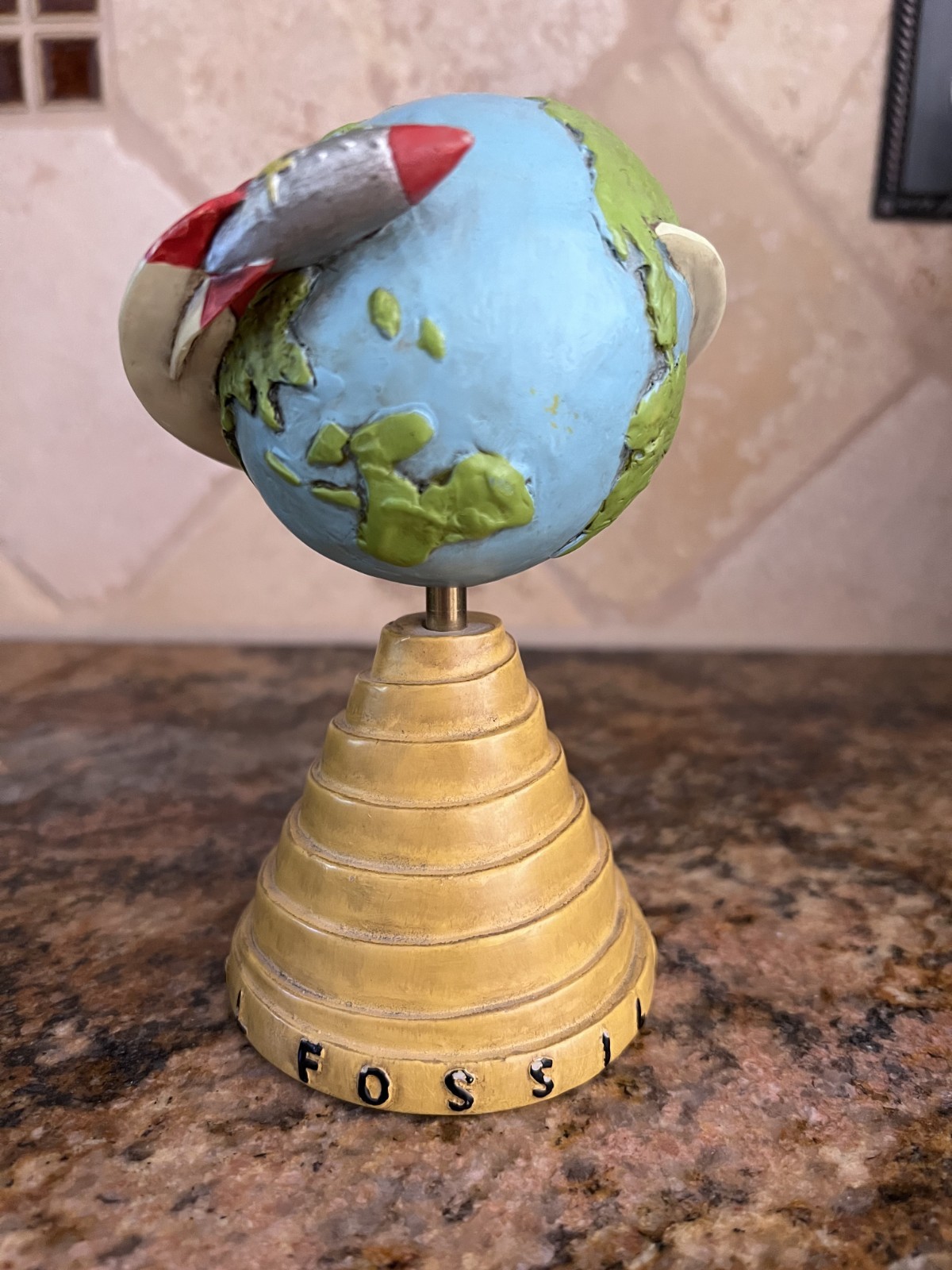 FOSSIL 6″ Around the World statue (Advertising Watches) Display Rocket Globe