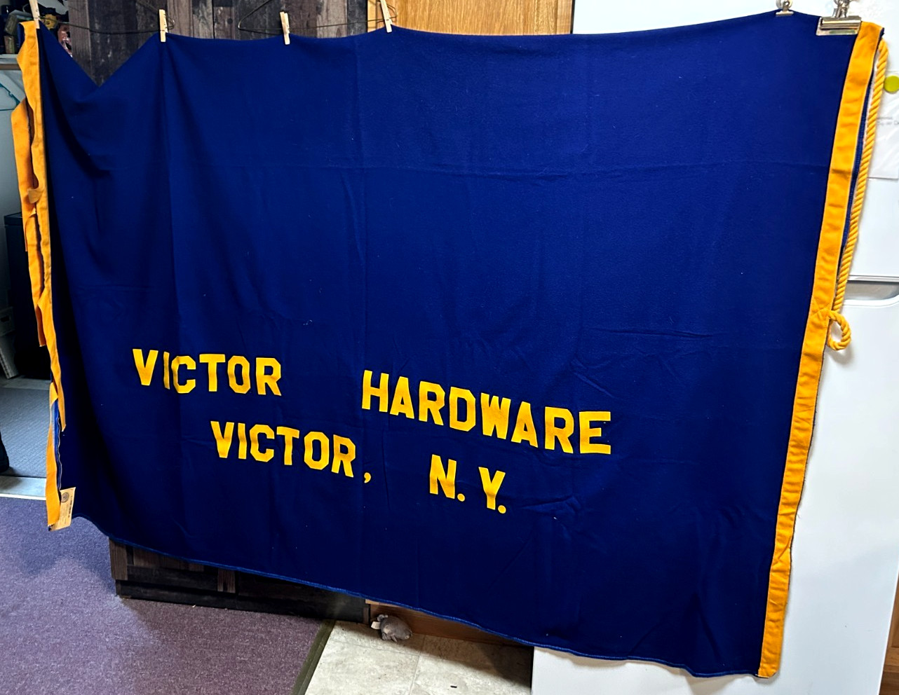 Vintage Crump Company Quality Wool Victor Hardware Victor NY Banner 84″ x 90″