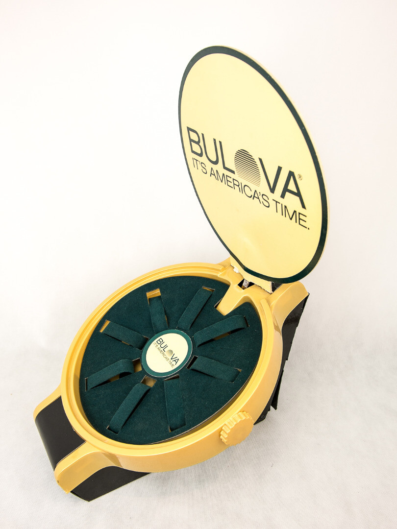 Bulova CALENDAR WITH MOON PHASE presentation display advertising for retailers