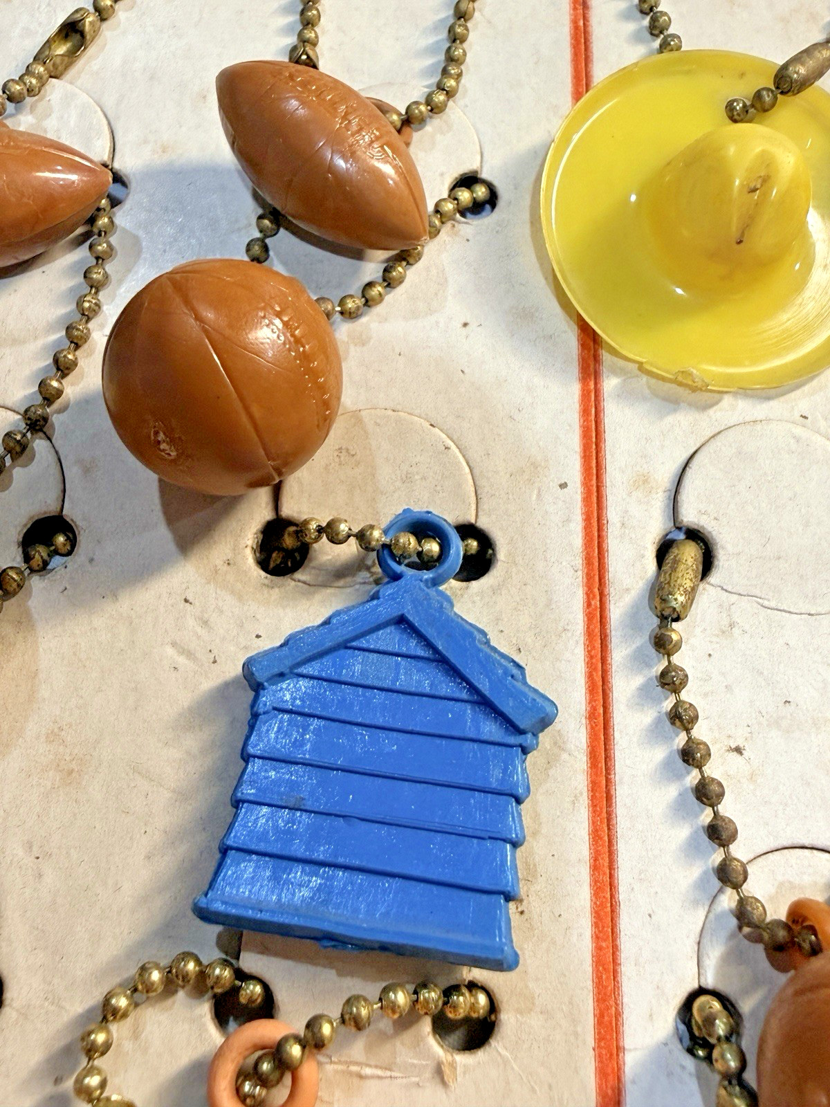 Vtg Novelty Key Chain Plastic Sports Dog House Cowboy Hat Original Display of 24