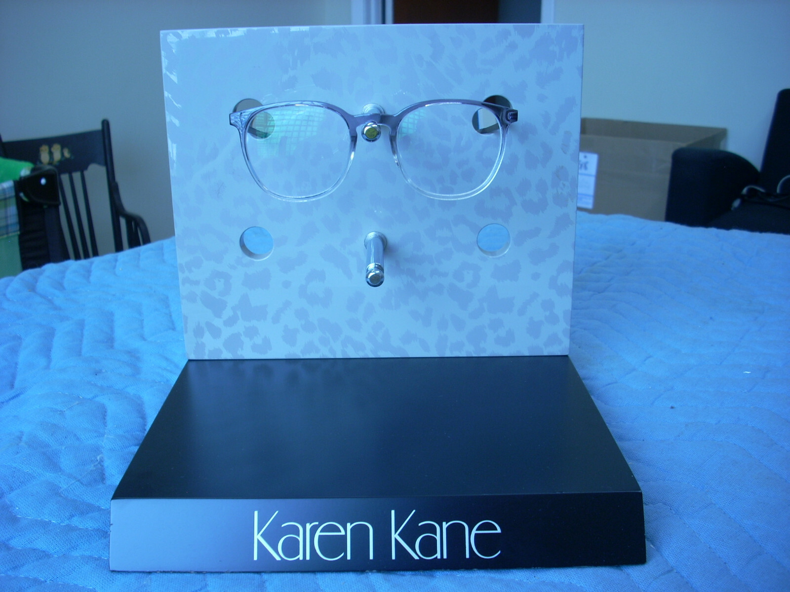 KAREN KANE RETAIL DISPLAY EYEGLASS RACK – HOLDS 2 PAIRS GRAY/ PRINT – LOOSE (00)