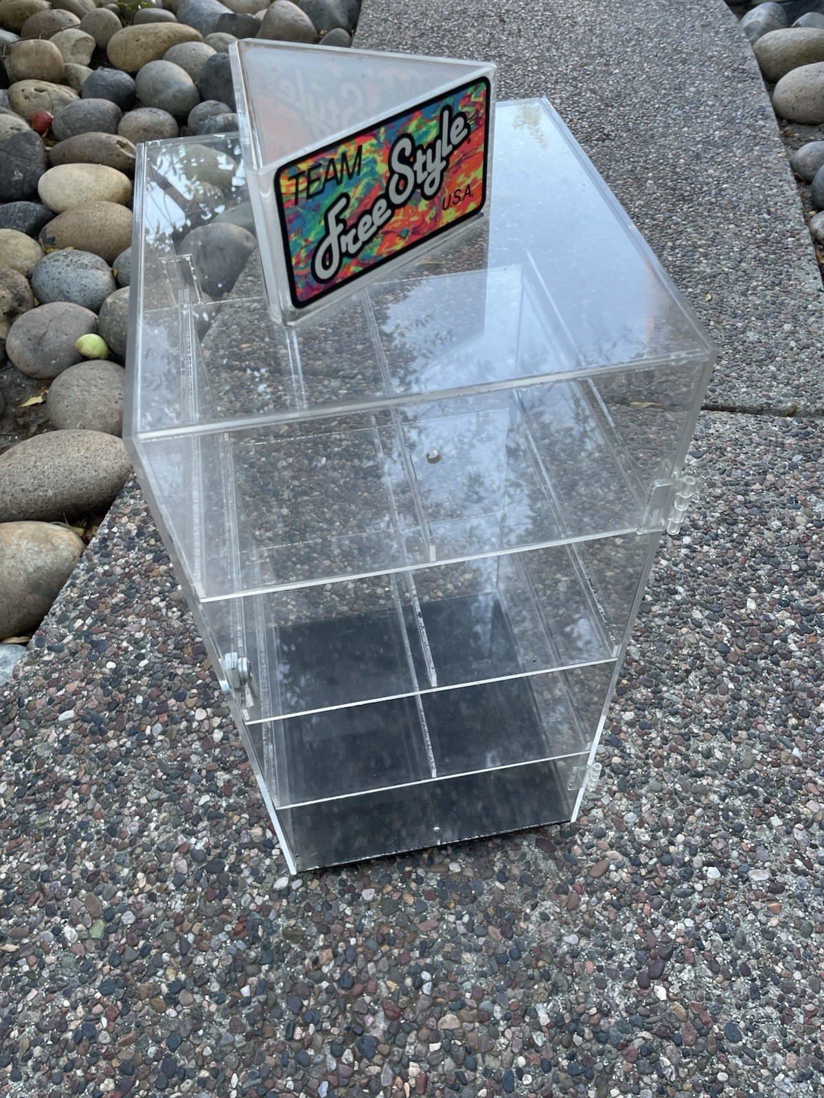 VINTAGE 90s SUNGLASSES ACRYLIC COUNTER STORE ROTATING CASE DISPLAY FREESTYLE USA