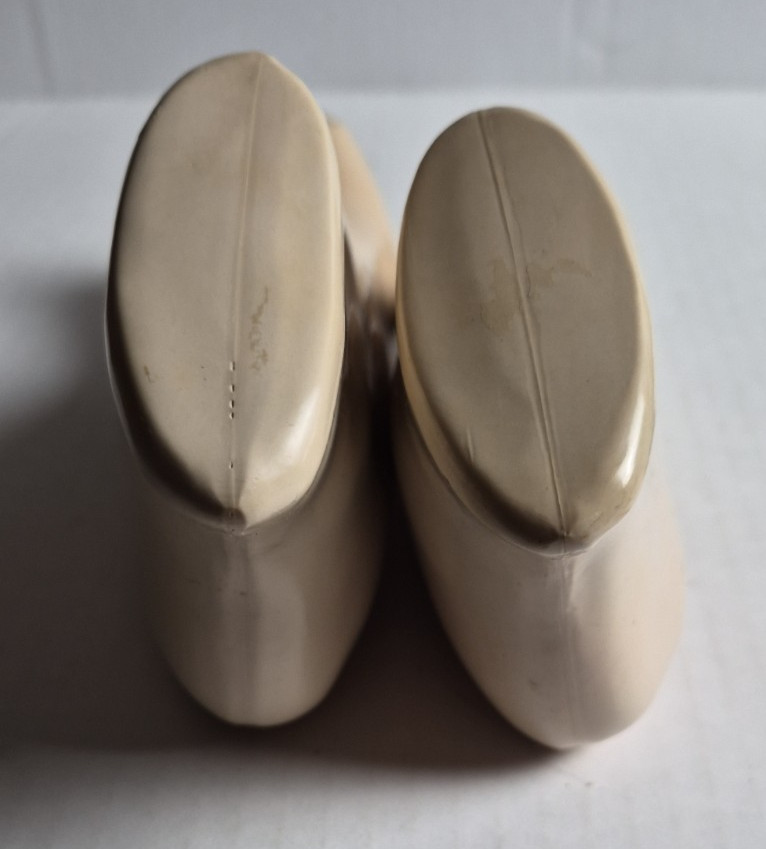 Vintage Shoe Store Display Feet Size M