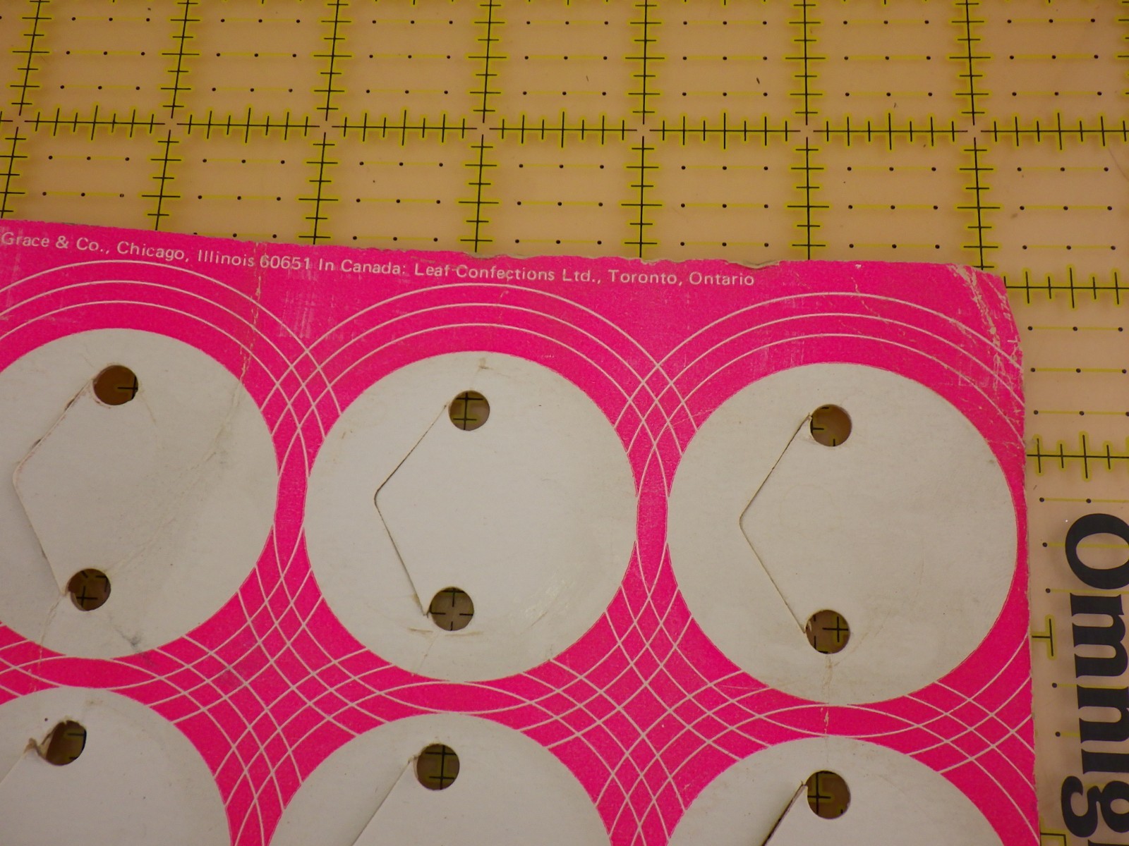 Vintage Leaf Brands Confectionery Pink Pinback Button Countertop Store Display