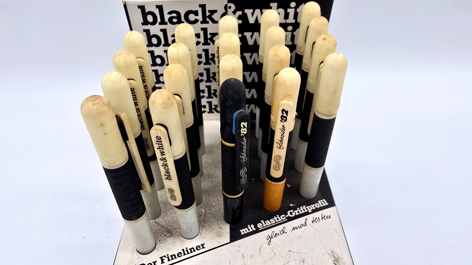 Vintage SCHNEIDER Black & White Fineliner Pens Retail Store Display w/Pens RARE