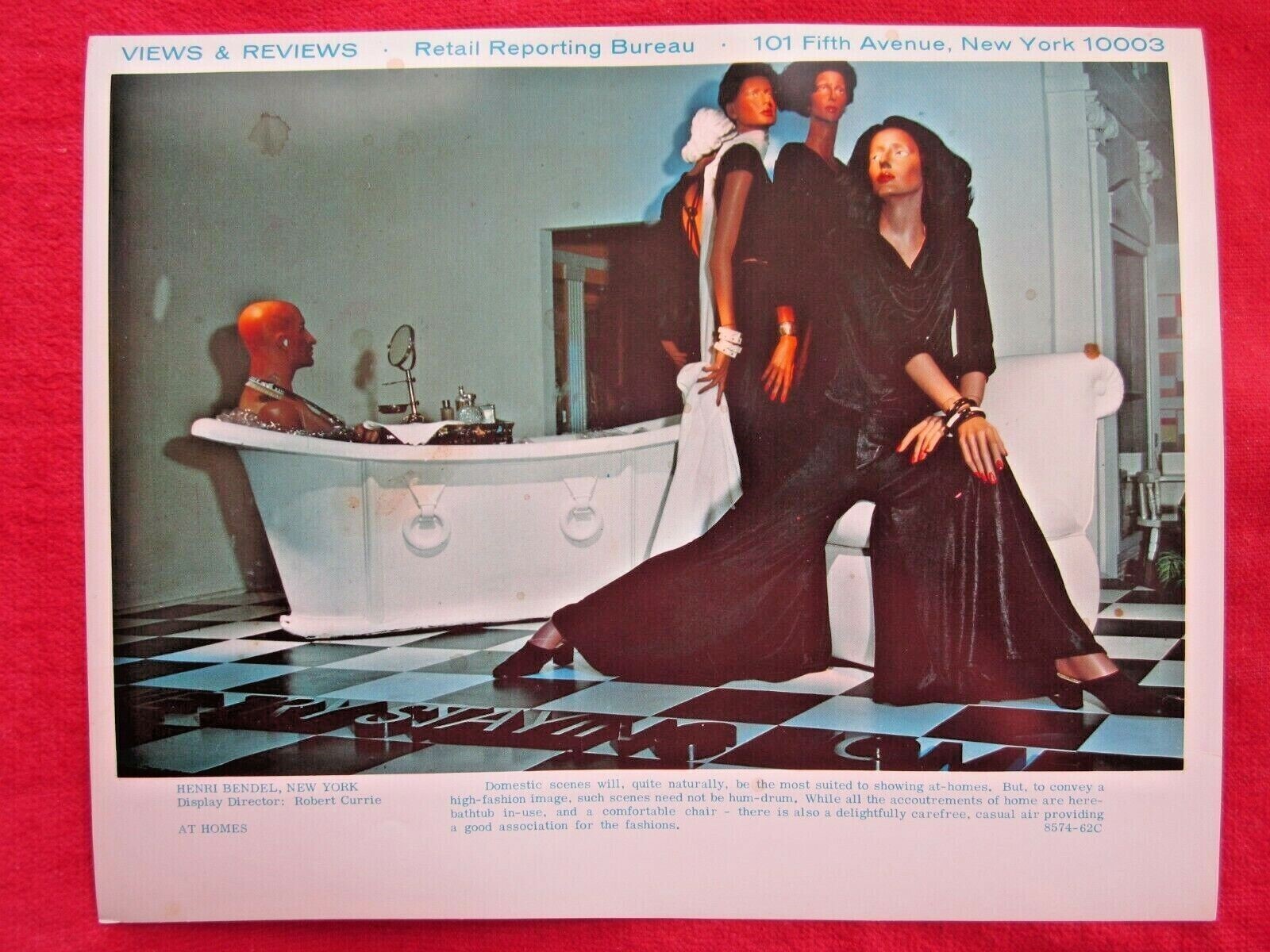 1974 HENRI BENDEL, NY STORE WINDOW DISPLAY BATHTUB IN USE PHOTOGRAPH PRINT #418