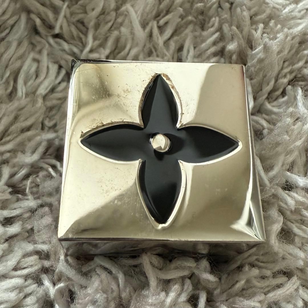LOUIS VUITTON Christmas Limited Edition Dice Cube – Exclusive Holiday Design