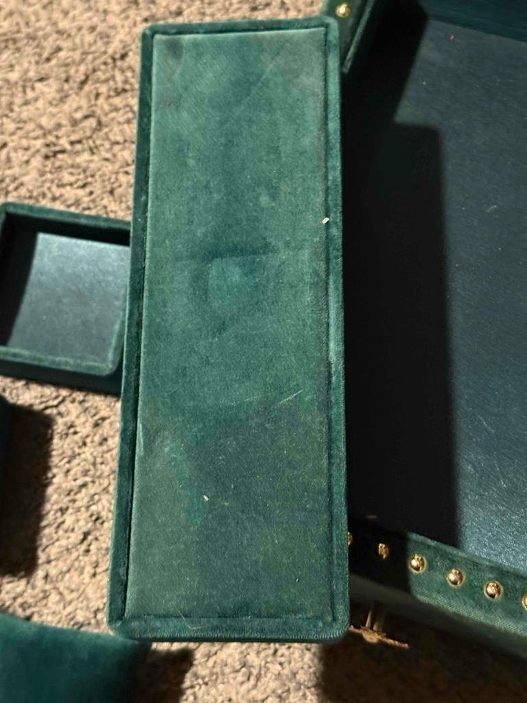 Gucci Store Jewelry Watch Display 2 Row Drawer Pull Brand Sign Green Felt