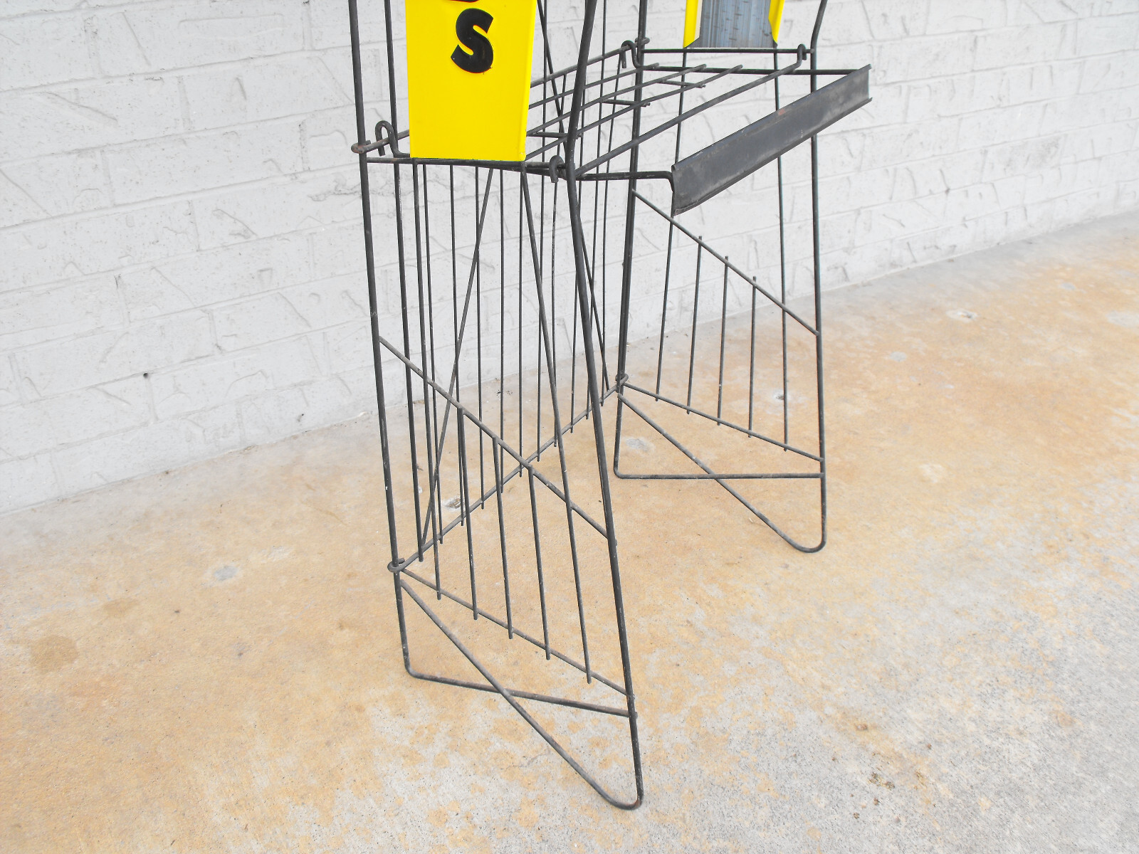 Vintage 60s Sylvania Flashbulbs Metal Display Rack Metal Sign 56″ Tall Folding