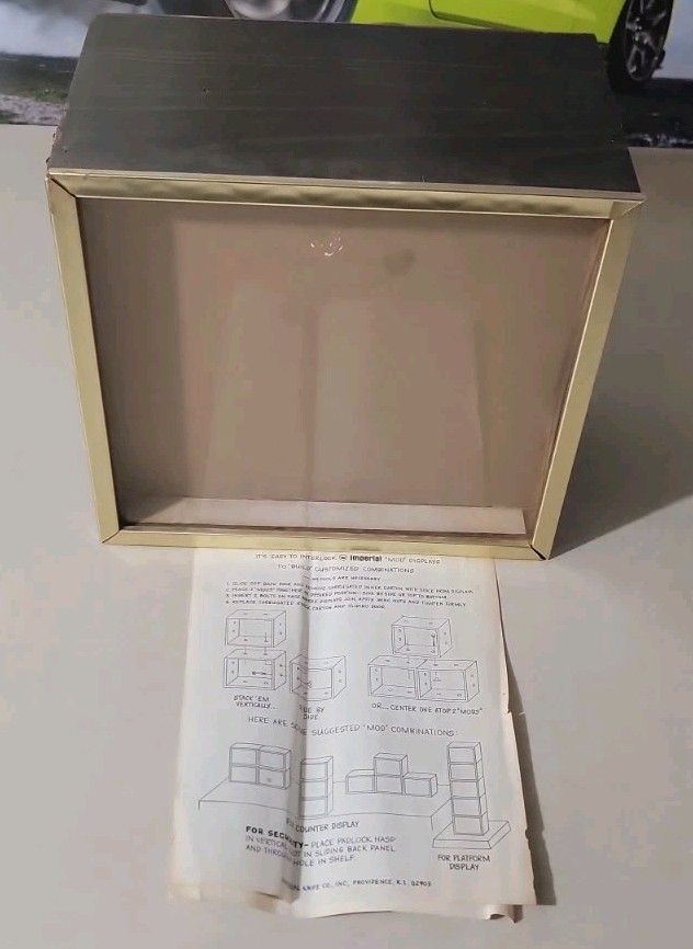 VTG 1970’s Imperial Knife Co. Store Mod Display Case w. Original Instructions